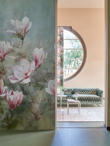 https://ww.prshots.co.uk/contents/archives/1979/1012/images/thumb350x287_auto/Pink-paint__thumb.jpg