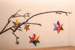 Pri Pri Recycled Sari Star Decoration_gbp_7