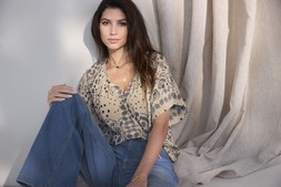 Short Sleeve Printed Tie Neck Blouse £45 (AB12784)