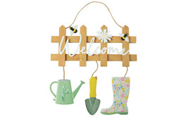 B&M GARDEN SS26 // GARDEN LIFE // HANGING WELCOME SIGN // £5 //