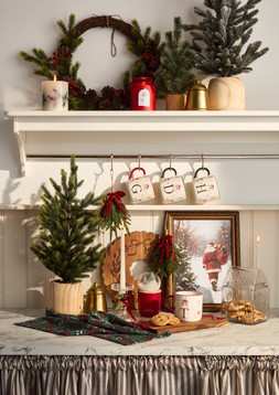 B&M AW26 Christmas Kitchen Main01