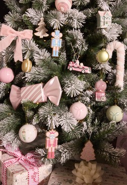 B&M AW26 SWEET SNOWFALL BAUBLES
