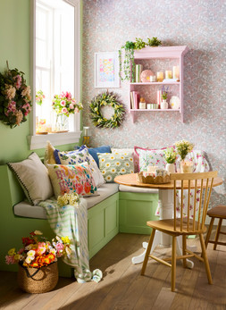 B&M HOME SS26 // COUNTRY RUSTIC // HYDRANGEA AND EUCALYPTUS WREATH £12 // SCALLOPED BOW LAMP £10 // MARTHA GREEN & BLUSH WALLPAPER £10.99 PER ROLL