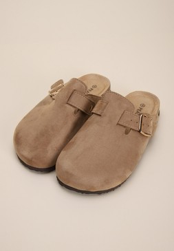Brown Closed Toe Flat Sandals
