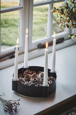 CENTREPIECE CANDLE HOLDER IN BLACK