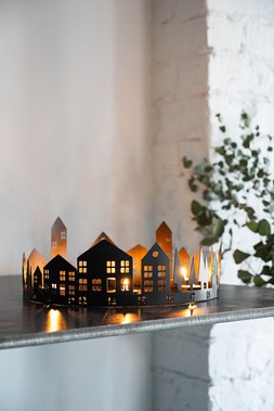 ROUND ADVENT TEALIGHT CENTREPIECE METAL BLACK £59.99