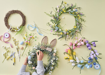 https://ww.prshots.co.uk/contents/archives/3746/1580/images/thumb350x287_auto/hobbycraft_2026_easter_wreath-making-3_thumb.jpg