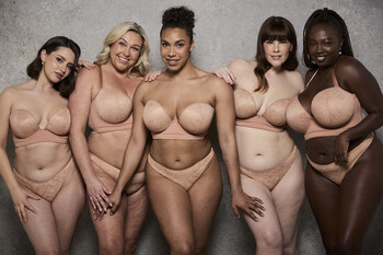 https://ww.prshots.co.uk/contents/archives/3795/1587/images/thumb350x287_auto/curvy_kate_group-room-set_057_thumb.jpg