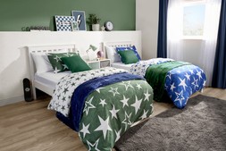 OHS Kids Star Print Reversible Duvet Set Twin Pack - Navy/Green - single &pound;17