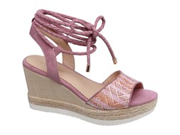 Pink wrap-around wedges