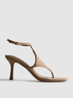 PRIMARK PRESENTS PAU ECHE STUDDED WHIPSTITCH DRESSY SANDAL, £20, €22, $27, RON110, PLN95, CZK570, HUF8000 (2)